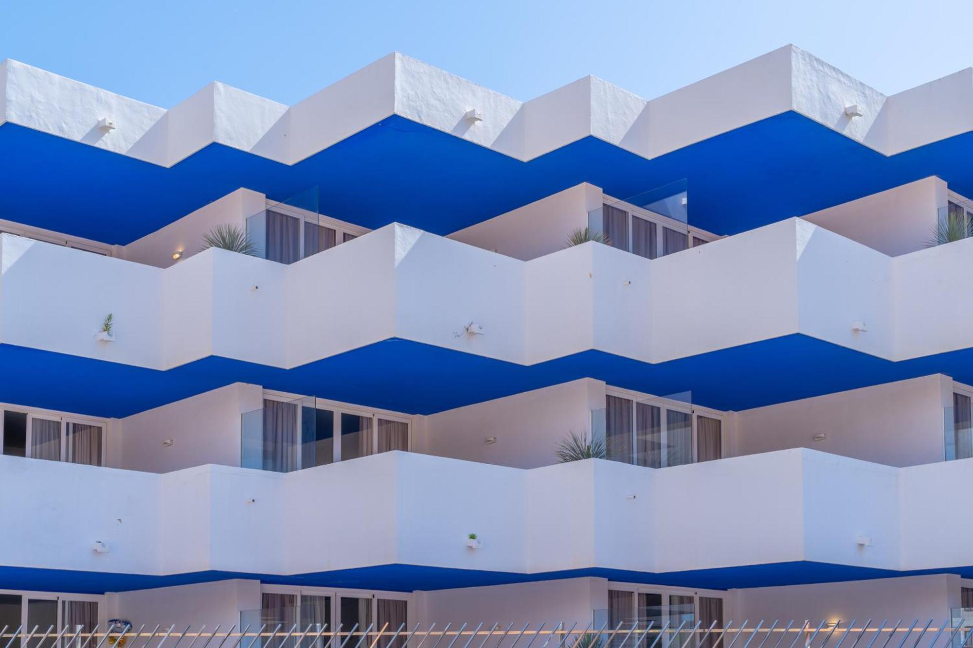 Apartamentos Bora Bora - Adults Only Playa d'en Bossa Exterior photo